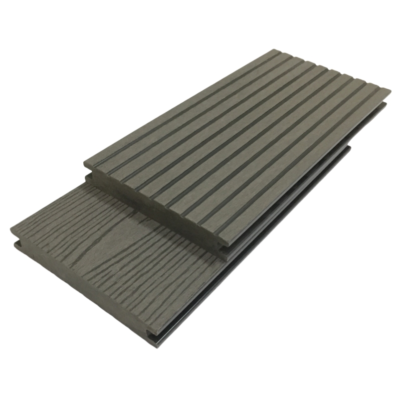 أرضيات WPC صلبة مقاومة للماء واقتصادية