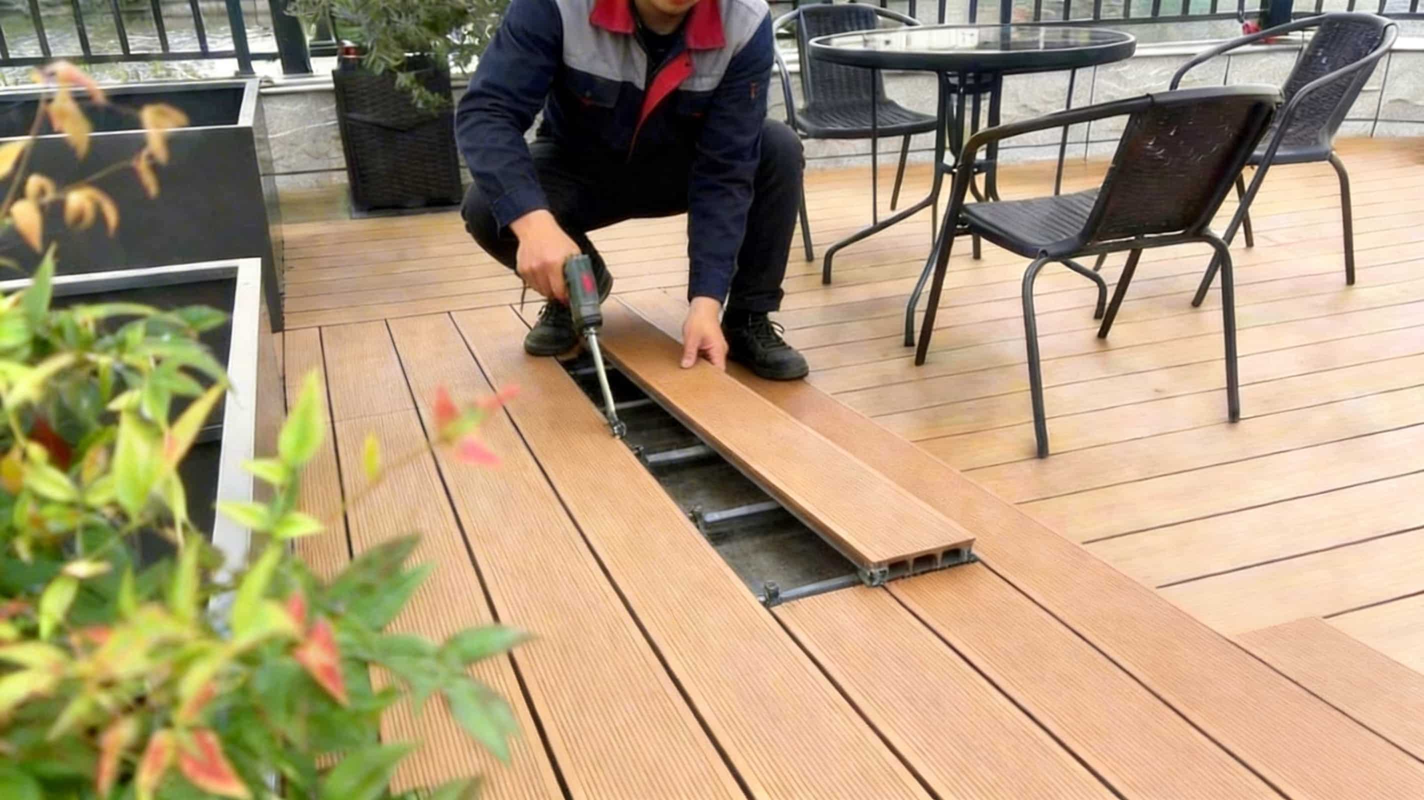 التمدد والانكماش الحراري للأرضيات المركبة من الخشب والبلاستيك: التكلفة الحقيقية لثلاثة أخطاء في التركيب